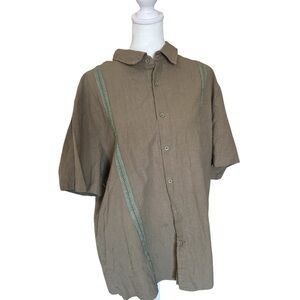 Men's Short Sleeve Button-Up Shirt in Olive Green